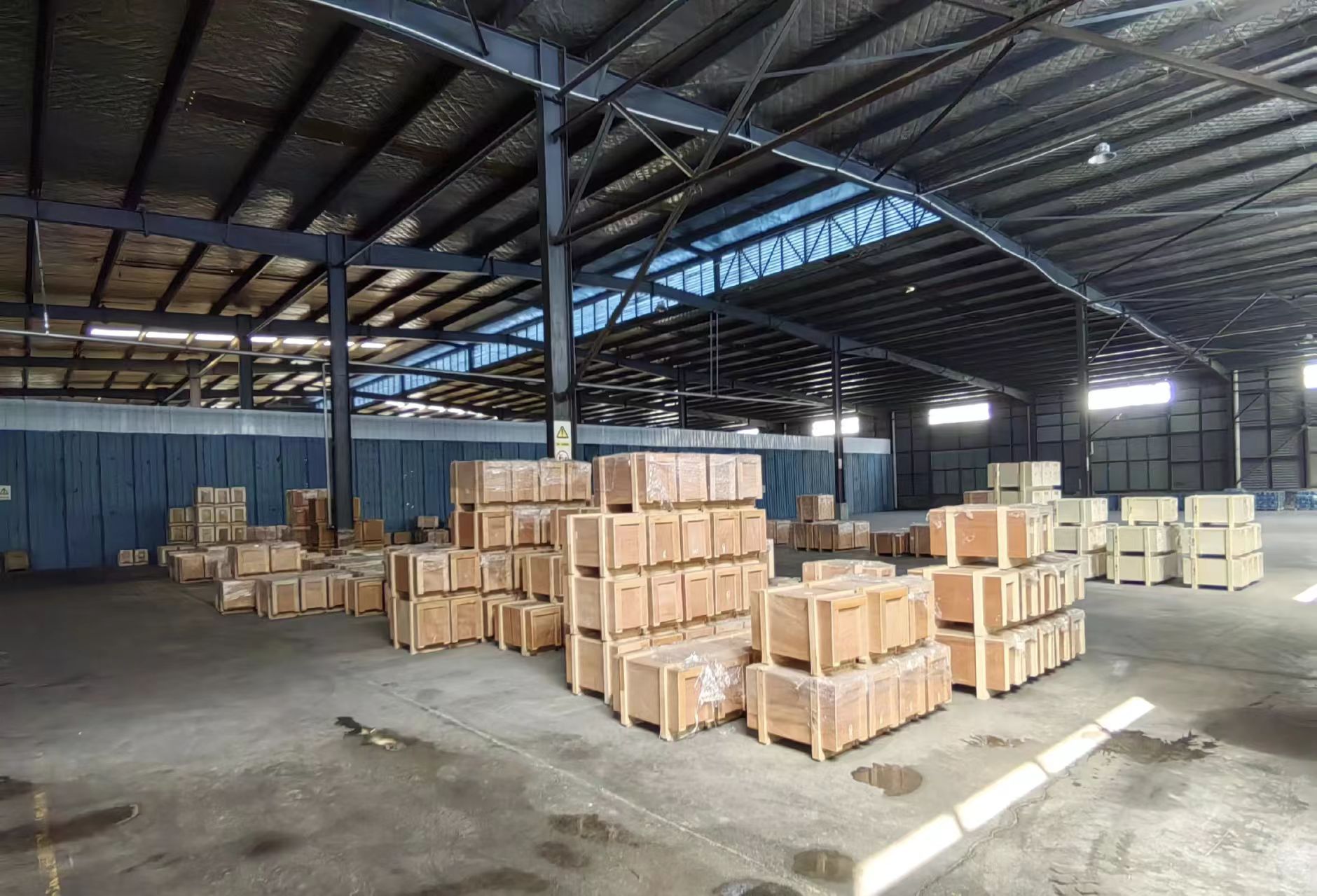 Export packing for machinery parts